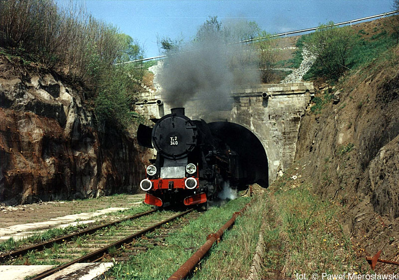 Uherce Tunel ty2-340_uherce